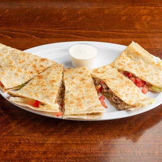 Quesadilla Con Carne